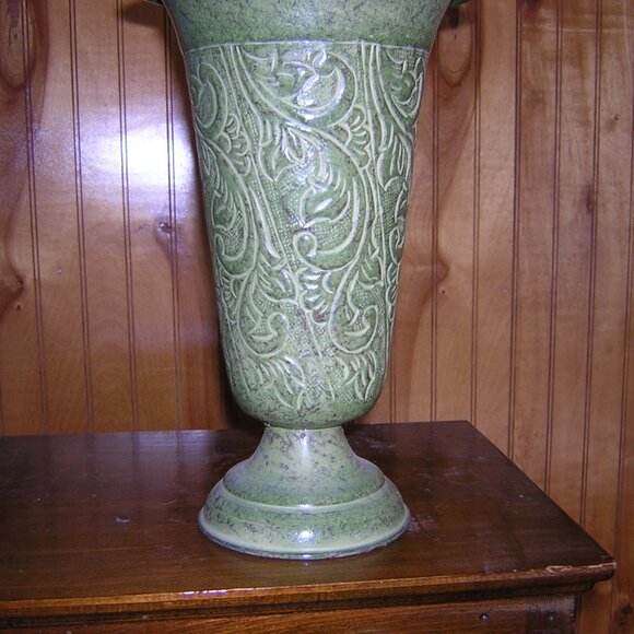 Metal Vase - Scrolled Design ~ Shades of Green ~ Vintage - Picture 1 of 5